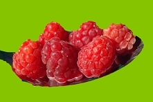 Kaszka kukurydziana z malinami. Przepis po kliknięciu w zdjęcie.