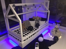 lewitujące łóżko