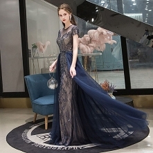 Piękne Granatowe Sukienki Wieczorowe 2020 Princessa Wycięciem Kryształ Kótkie Rękawy Bez Pleców Długie Sukienki Wizytowe