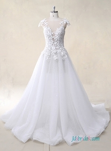 Błyszczące seksowne cekiny z iluzji #princess #weddingdress
Model: H0598 (darmowa wysyłka na cały świat)
Wyszukaj na stronie numer modelu, link w biografii