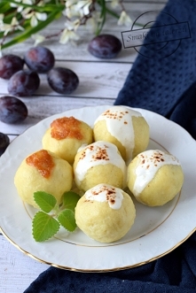 Knedle ze śliwkami