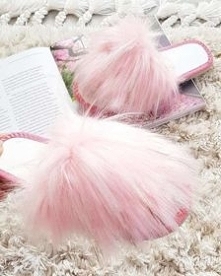 Klapki z futerkiem od Pantofelek24