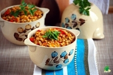 Kasza pęczak z papryką i czerwoną soczewicą