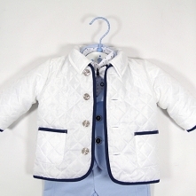 Chłopięce okrycia wierzchnie sprawdzą się podczas wielu ważnych okoliczności - takich jak m.in Chrzest Święty.