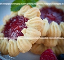 Ciasteczka z dżemem malinowym