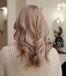 бежевый блонд
цвет волос 2020
beige blonde
hair 2020
beżowy blond
kolor włosów 2020