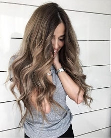 blond highlights on dark brown hair