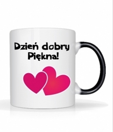 Magiczny kubek Dzień dobry Piękna!
Pod wpływem ciepła ujawnia się napis.
Wygodnie się z niego pije.
Świetny na prezent.