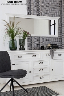 wystrój wnętrz do każdego pomieszczenia !

Komoda drewniana wykończona woskiem białym