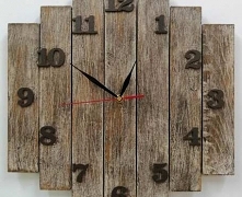 Przedmiotem oferty jest zegar drewniany z desek będący autorskim projektem, został wykonany ręcznie z naturalnego drewna najwyższej jakości, które zachowuje swój naturalny wyglą...
