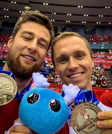 15.10.2019 - siatkarze SREBRNYMI medalistami Pucharu Świata! Wygrali dziewięć spotkań i ponieśli tylko dwie porażki (z Brazylią i USA). Oni są niesamowici!!