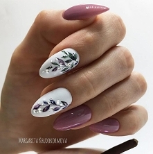 Ciemny odcień różu w połącz...