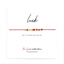 Kolekcja For Luck, to delikatne bransoletki na czerwonym sznureczku, które mają przynosić szczęście. Każda z nich, posiada zaszyfrowany Alfabetem Morse'a krótki zwrot, któr...