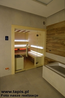 Sauna MODERN w wersji bezprogowej o wymiarach 200x250cm. Nowoczesna sauna w łazience. Producent TAPIS.PL