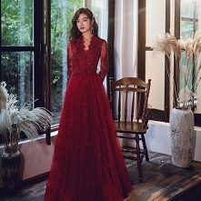 Eleganckie Burgund Sukienki Wieczorowe 2020 Princessa V-Szyja Frezowanie Cekiny Z Koronki Kwiat Długie Rękawy Bez Pleców Długie Sukienki Wizytowe