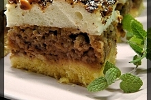 Szarlotka z orzechami