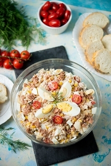 Sałatka z tuńczykiem