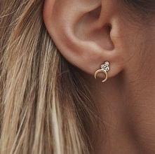 Delikatne kolczyki z cyrkon...