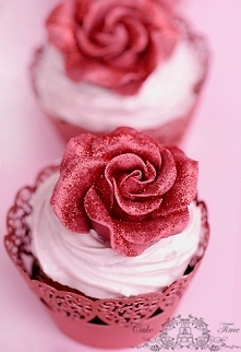 walentynkowe babeczki z rozami