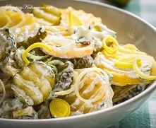 Sałatka z ogórków i porów