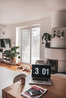 Nasze białe żaluzje drewniane w pięknym salonie Karolina.pingielska (Instagram) 

Jeśli szukasz żaluzji, zapraszamy Cię do Naszych Domowych Pieleszy

Foto: Karolina Pingielska