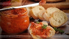 Pasta z papryki z ziarnami słonecznika