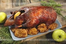 Kaczka pieczona z jabłkami