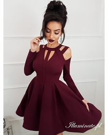 Rozkloszowana sukienka z kolekcji illuminate.pl