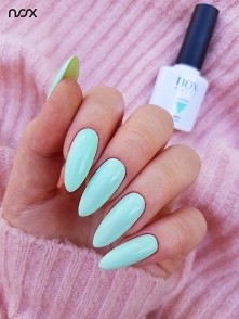 Czas na odrobinę świeżości podczas codziennej szarości, czyli manicure z użyciem cudownej Mięty! Jak Wam się podoba ten czarujący odcień?