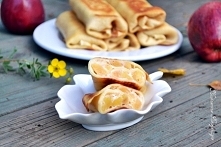 Naleśniki z ricottą i prażonymi jabłkami