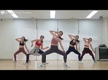 Top zumba dance 2019   
daje wycisk !
oczywiscie po pierwszym razie nie moglam wejsc jeszcze w rytm i lepiej ze bylam sama w domu i nikt nie musial na to patrzec  xdd Leje sie z...