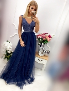 CHARLOTTE - Luksusowa długa sukienka z perłami i tiulem granatowa sukienkowo.com kliknij w zdjecie by przejść do produktu