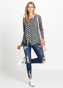 Shirt z długim rękawem z guzikami dymny zielony - stary jasnoróżowy z nadrukiem. Fason luźniejszy zakrywa wszystkie fałdki.