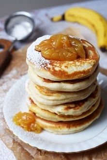 Bananowe placuszki śniadaniowe