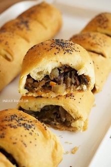 Paszteciki z kapustą i grzybami