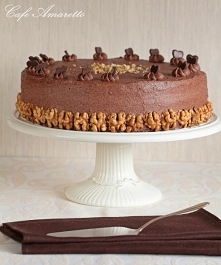 Tort orzechowy z kremem kak...