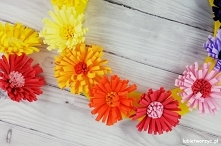 Tutorial ukazujący sposób tworzenia ślicznego wieńca z papierowych gerber :)