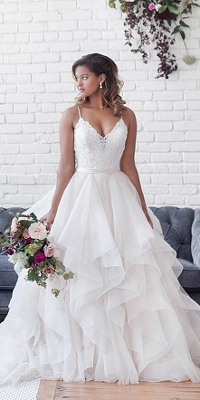 spaghetti strap ball gown w...