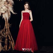 Piękne Czerwone Sukienki Na...