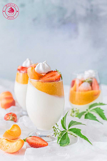 Jogurtowa panna cotta z owocami - Najlepsze przepisy | Blog kulinarny - Wypieki Beaty