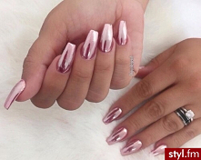 Śliczne paznokcie 