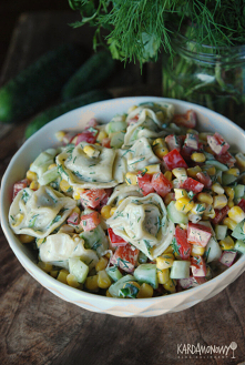 Sałatka z tortellini, ogórk...