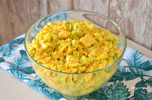 Dziś polecam Wam lekką sałatkę ryżową, stworzoną ze smakiem by w pracy nie dopadł nas głód. #food #diet