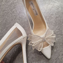 Eleganckie Kość Słoniowa Rhinestone Kokarda Buty Ślubne 2020 9 cm Szpilki Szpiczaste Ślub Czółenka