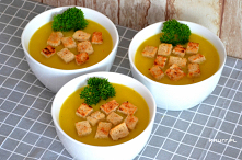 Świetny przepis na aromatyczną zupę krem z dyni! Smaczna - to mało powiedziane - jest przepyszna! Wszyscy chwalą :)