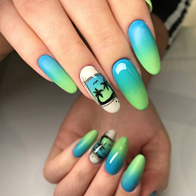 Wakacje się skończyły, ale wspomnienia o nich są wciąż świeże... na zdjęciu wakacyjne ombre 