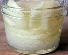 Przepis na syrop z cebuli – domowe lekarstwo na kaszel