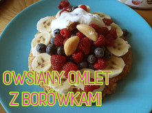 Owsiany Omlet z Borówkami