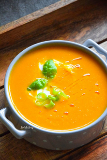 Zupa krem z pomidorów - szybka pomidorowa FIT. Przepis po kliknięciu w zdjęcie.