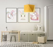 Z lampą wisząca MARSYLIA żaden maluch nie będzie bać się już ciemności! Oświetlenie dostępne jest w słodkich pastelowych kolorach abażuru. Żyrandol idealnie sprawdzi się jako gł...